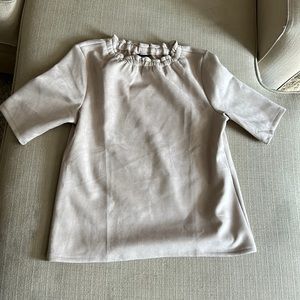 Never worn Ann Taylor Beige Ruffled Collar Blouse size Sm